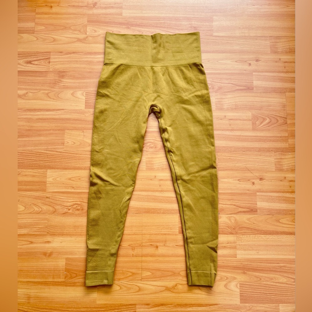 SET Active Mustard Yellow Leggings